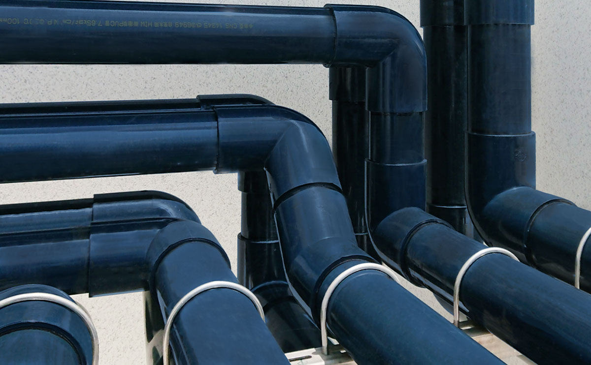PE管、HDPE管、PE黑管、高密度聚乙烯管推薦品牌－台灣南亞HDPE管工廠製程照片，PE管的規格齊全，符合CNS規範，推薦用在山泉管、高壓水塔PE塑膠管、PE黑色塑膠管、PE自來水配管。